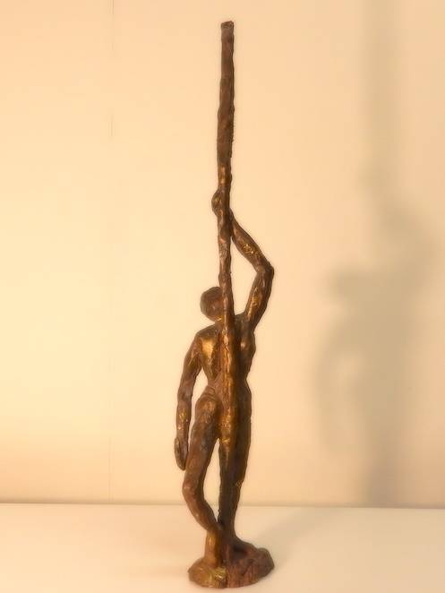 Ohne Titel 1 – Vollbronze handgeformt. 40 cm hoch, 8 cm breit, 9 cm tief